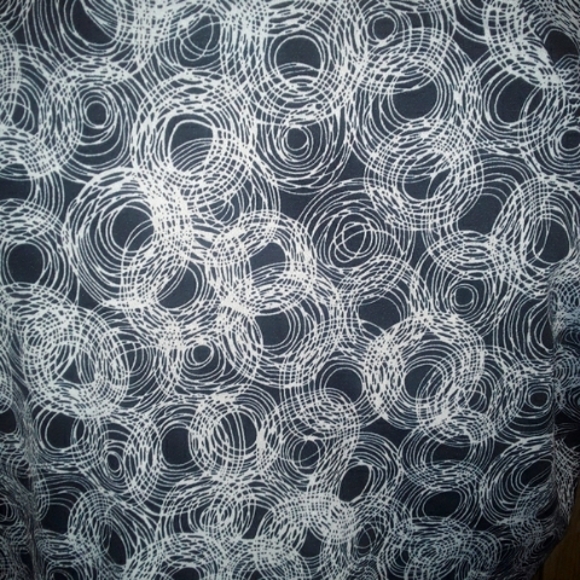 Womans Petite Large Blouse Layered Circle Repeat Print Loosefit Round Neck Top - Picture 5 of 5